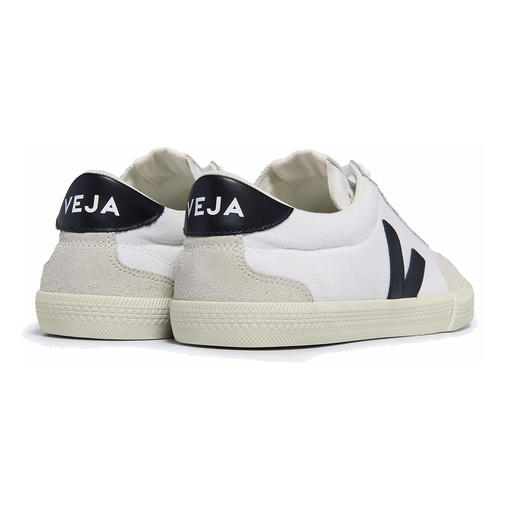VEJA Volley — White - Black — Size D — Width 41 — Back View