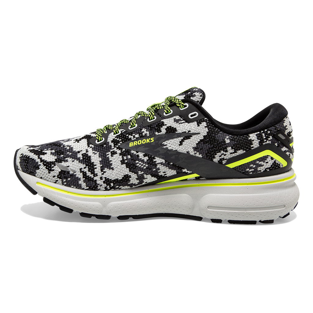 Brooks Ghost 15 Camo — Black - Ebony - Nightlife — Size B — Width 9 — Side View