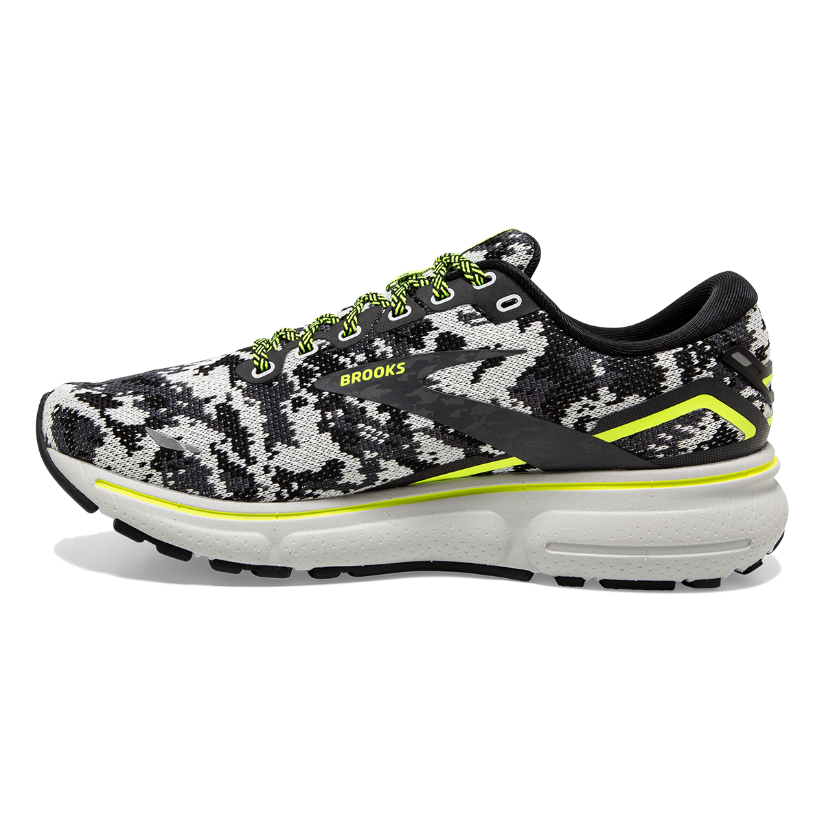 Brooks Ghost 15 Camo — Black - Ebony - Nightlife — Size B — Width 9 — Side View