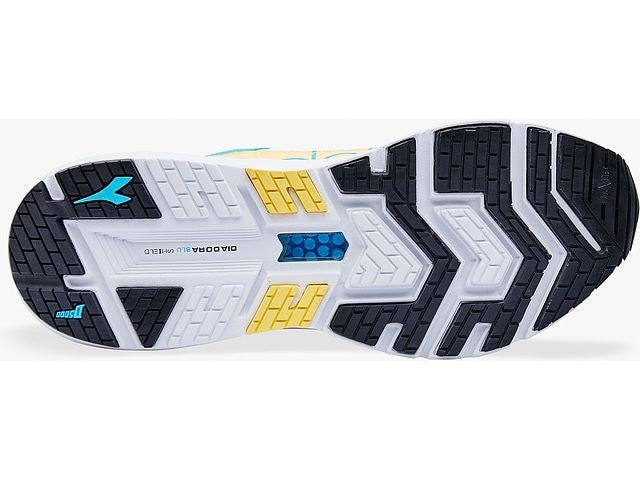 Diadora Mythos Blushield Volo — Jazzy - White - Silver DD — Size B — Width 9.5 — Detail View