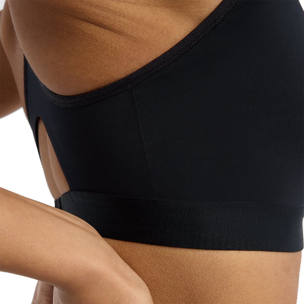 New Balance Essential Run Bra — Bk Black — Size SM1 — Lifestyle View